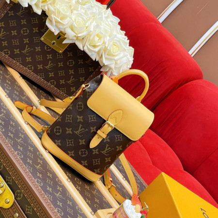 루이비통 소호 미니 백팩 M14651 (혜리 pick)