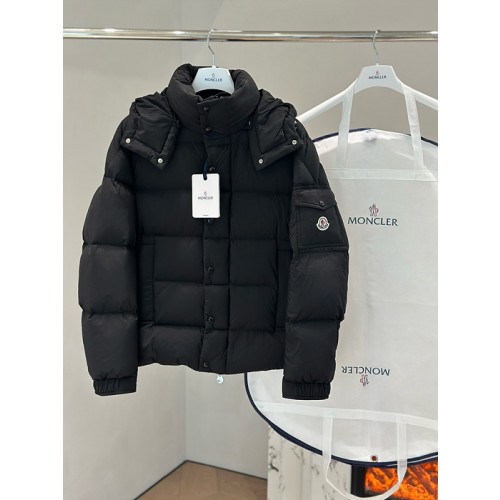 몽클레어 베제르 쇼트 다운 패딩 (남성용)